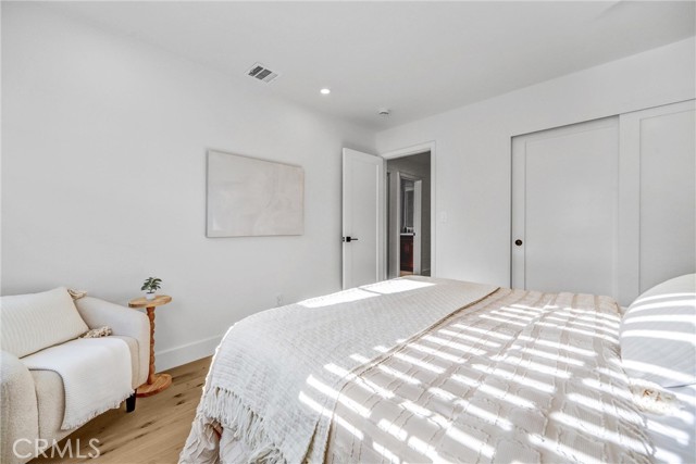 1035 Medford Road, Pasadena CA: https://media.crmls.org/medias/4f8bacbc-2979-4c4f-a276-542339e4f0ea.jpg