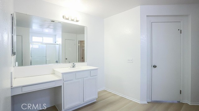 9476 Plum Court, Hesperia CA: https://media.crmls.org/medias/4f8bcdb1-0cd0-4d31-a592-e195dab90f47.jpg