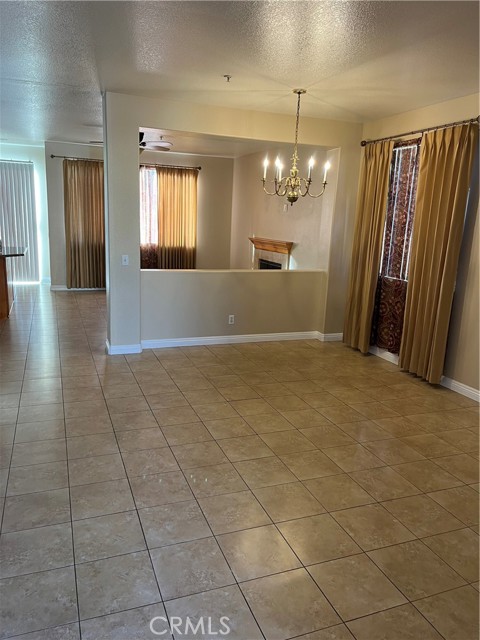 Detail Gallery Image 2 of 31 For 13536 Bunker Hill Pl, Fontana,  CA 92336 - 4 Beds | 3 Baths