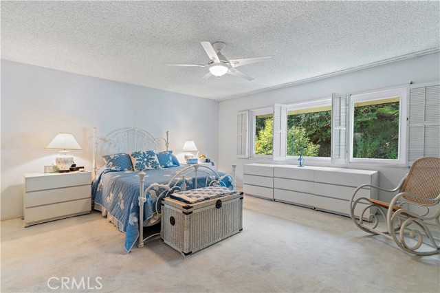 Detail Gallery Image 17 of 42 For 11944 Briarvale, Studio City,  CA 91604 - 5 Beds | 4 Baths