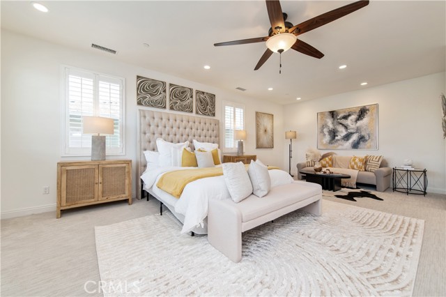124 Cruiser, Irvine CA: https://media.crmls.org/medias/4f8fd419-b876-4d63-ac04-53271ee8ea07.jpg
