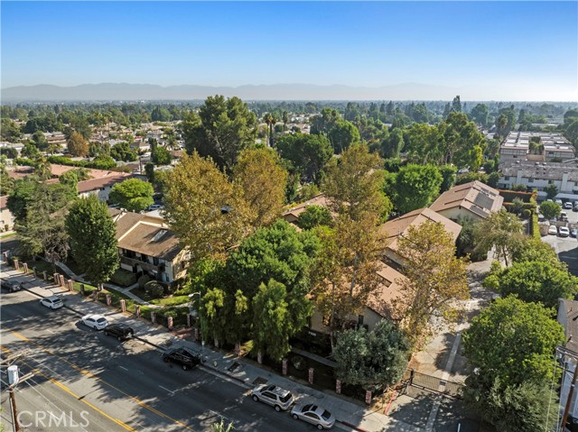 Detail Gallery Image 31 of 33 For 7300 Corbin Ave #G,  Reseda,  CA 91335 - 2 Beds | 2 Baths