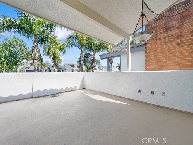 Detail Gallery Image 5 of 18 For 907 E Balboa Bld a,  Newport Beach,  CA 92661 - 3 Beds | 2 Baths