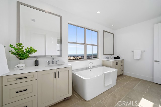 123 Oakstone, Irvine CA: https://media.crmls.org/medias/4f909329-b6cc-4510-a6cc-c913da5a2fd4.jpg