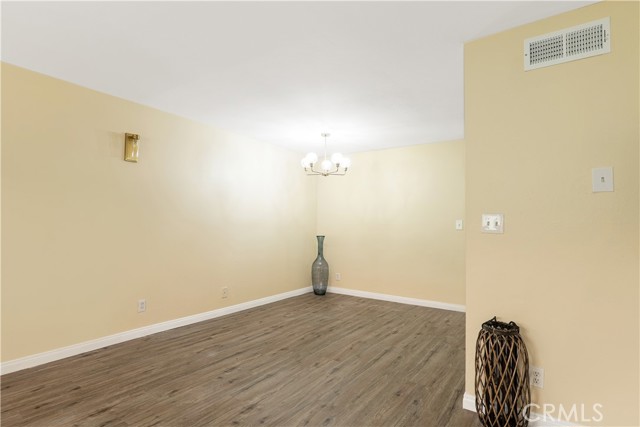 Detail Gallery Image 14 of 21 For 9505 Sylmar Ave #4,  Panorama City,  CA 91402 - 3 Beds | 2 Baths