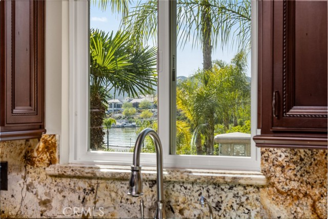 Image 36 of 75 For 22571 Canyon Lake Drive