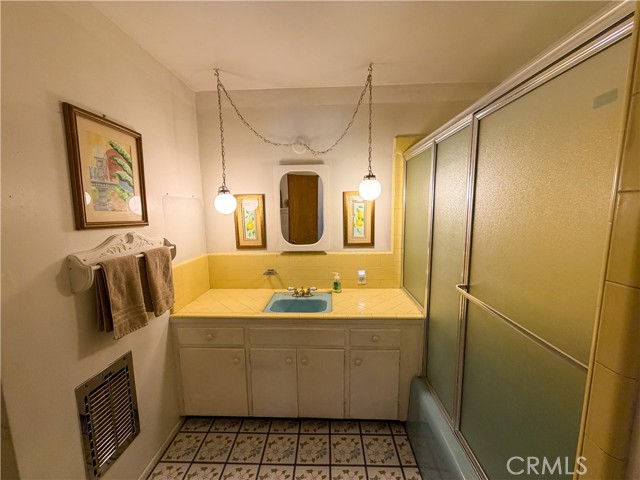 Detail Gallery Image 29 of 49 For 200 E Charlotte, Anaheim,  CA 92805 - 4 Beds | 3 Baths