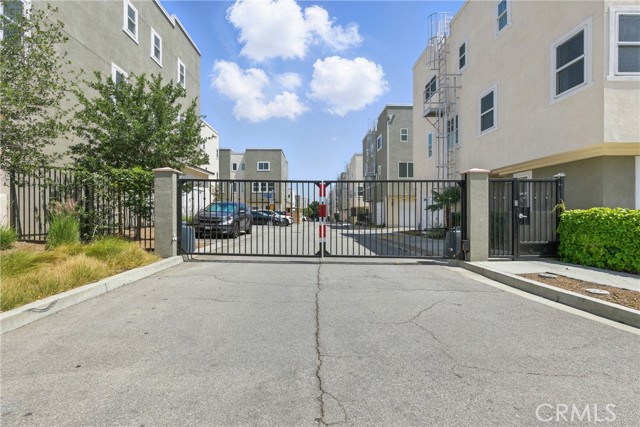 13238 Klein Court, Sylmar CA: https://media.crmls.org/medias/4f910a91-f5da-490d-aedf-0380e582b498.jpg