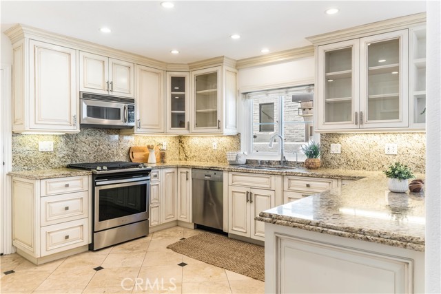 2204 Dufour Avenue, Redondo Beach, California 90278, 3 Bedrooms Bedrooms, ,2 BathroomsBathrooms,Residential,Sold,Dufour,SB22166014