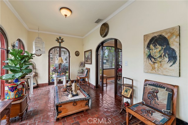 Image 15 of 73 For 4202 University