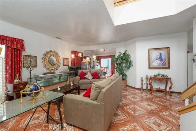 Detail Gallery Image 5 of 32 For 22527 Mountain View Rd, Moreno Valley,  CA 92557 - 4 Beds | 3 Baths