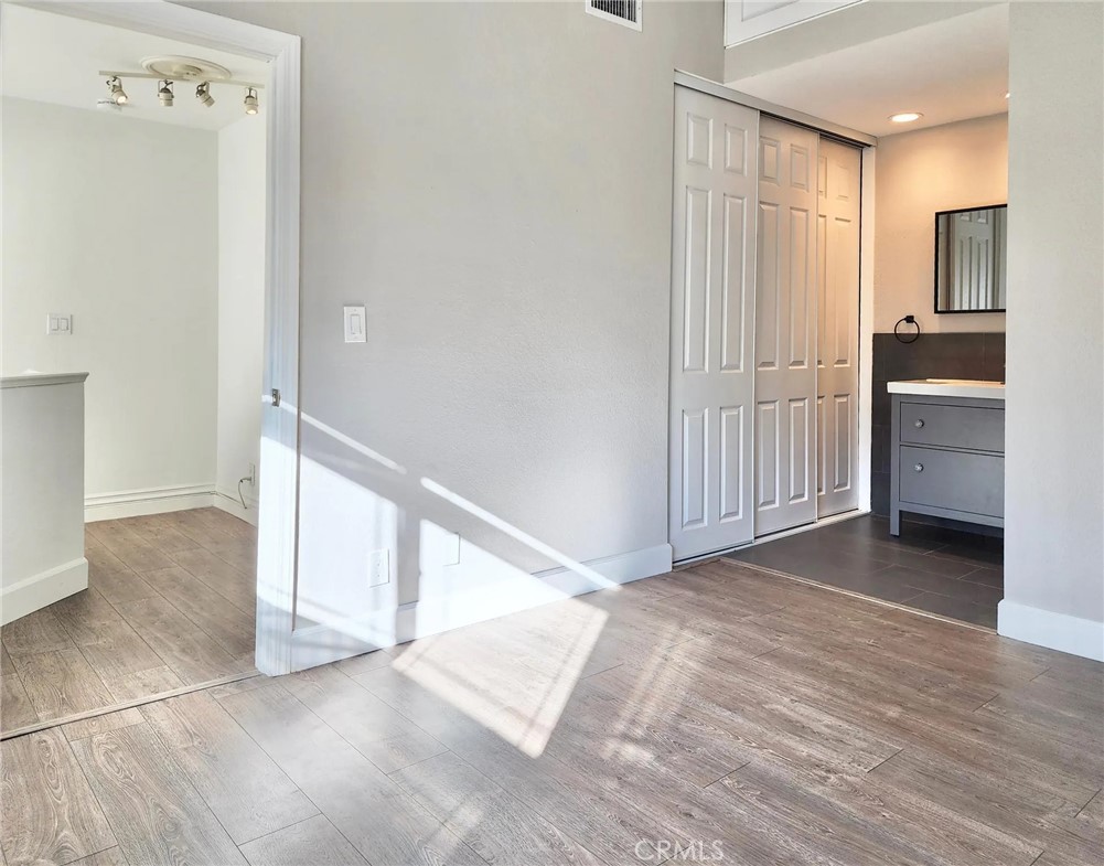 24221 Avenida De Las Flores 111
