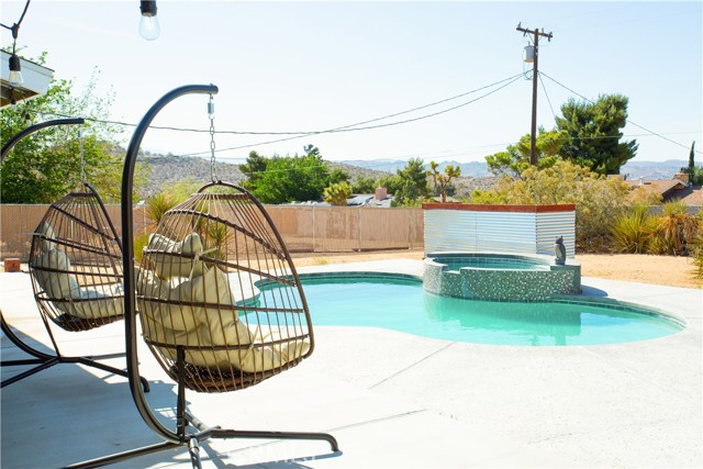 Detail Gallery Image 24 of 31 For 58338 Desert Gold Dr, Yucca Valley,  CA 92284 - 4 Beds | 2 Baths