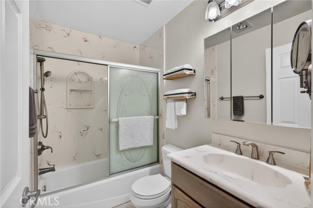 Detail Gallery Image 23 of 35 For 20545 S Vermont Ave #3,  Torrance,  CA 90502 - 1 Beds | 1 Baths