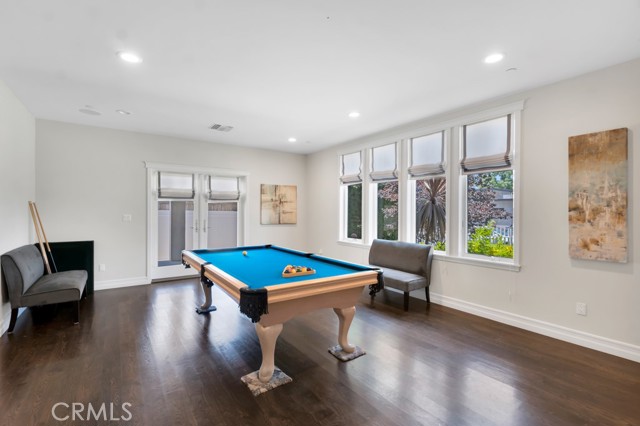Image 7 of 69 For 15460 La Maida Street
