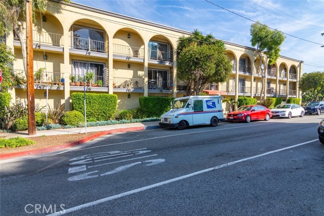 Detail Gallery Image 2 of 19 For 2311 4th St #221,  Santa Monica,  CA 90405 - 1 Beds | 1 Baths