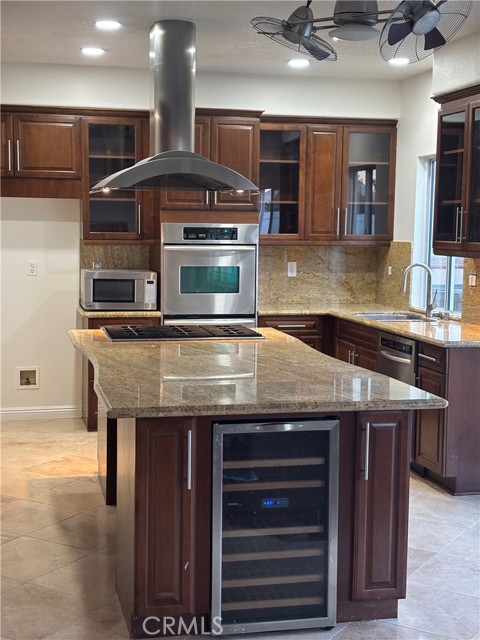 Detail Gallery Image 5 of 40 For 1477 Floral Park, Corona,  CA 92881 - 4 Beds | 3 Baths