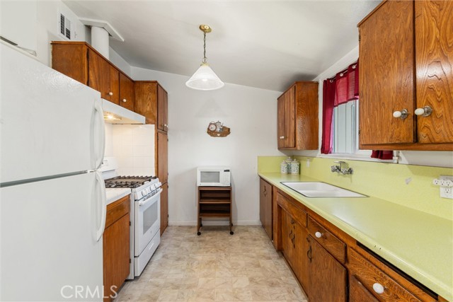 Detail Gallery Image 10 of 27 For 12918 Pinney, Pacoima,  CA 91331 - 3 Beds | 2 Baths