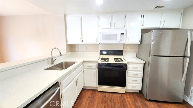 Detail Gallery Image 6 of 19 For 13234 Sonrisa Dr, Chino Hills,  CA 91709 - 2 Beds | 2/1 Baths