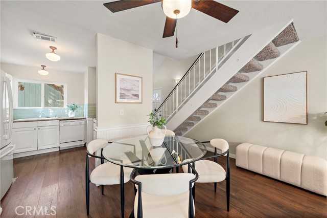 Detail Gallery Image 7 of 49 For 1025 Sea Breeze #11,  Costa Mesa,  CA 92627 - 2 Beds | 2/1 Baths