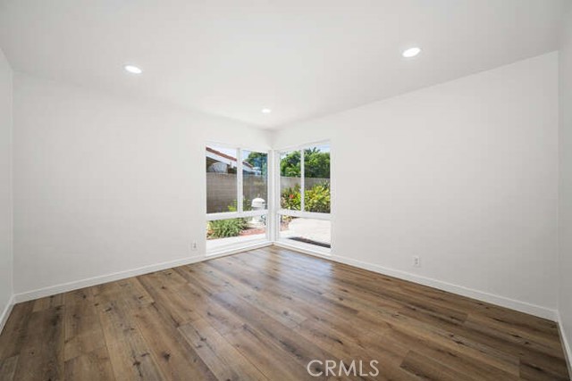 3221 Copa De Oro Drive, Los Alamitos CA: https://media.crmls.org/medias/4f986401-980f-44dd-9285-90fd4ff13836.jpg