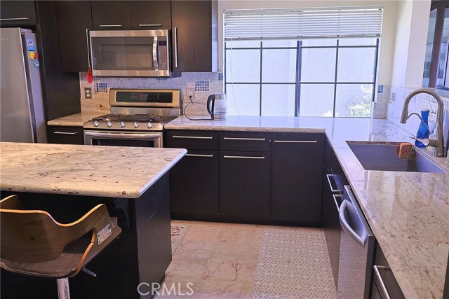 Detail Gallery Image 19 of 56 For 6508 Sandy Point Ct, Rancho Palos Verdes,  CA 90275 - 3 Beds | 3 Baths