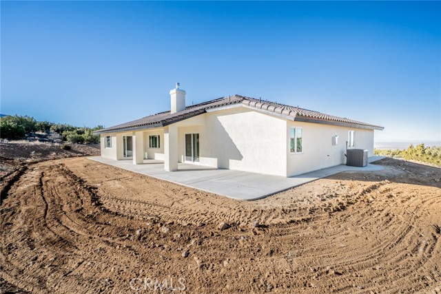 Detail Gallery Image 6 of 44 For 1275 Hollister, Pinon Hills,  CA 92372 - 4 Beds | 2 Baths