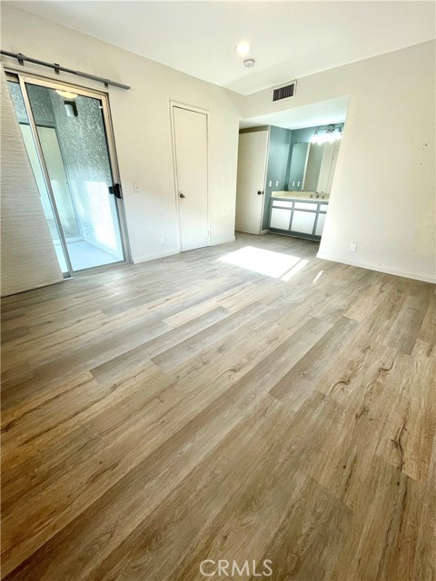 20155 Keswick Street, Winnetka CA: https://media.crmls.org/medias/4f9b429f-88c9-4406-a1ea-93378f5fbc2c.jpg