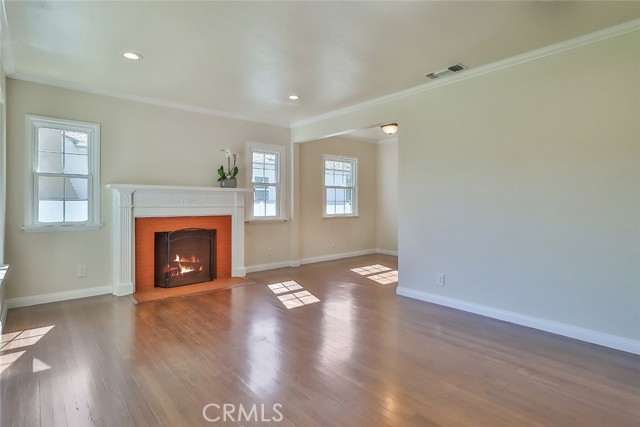 Detail Gallery Image 6 of 41 For 3411 W Chandler Bld, Burbank,  CA 91505 - 3 Beds | 1/1 Baths