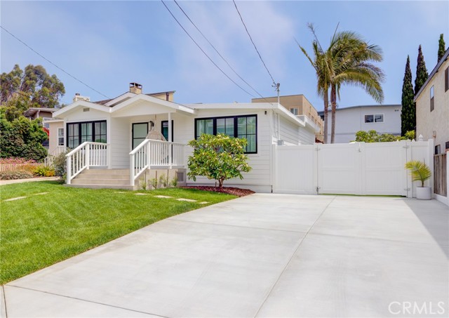 1250 Corona Street, Hermosa Beach, California 90254, 3 Bedrooms Bedrooms, ,Residential,Sold,Corona,SB23027330