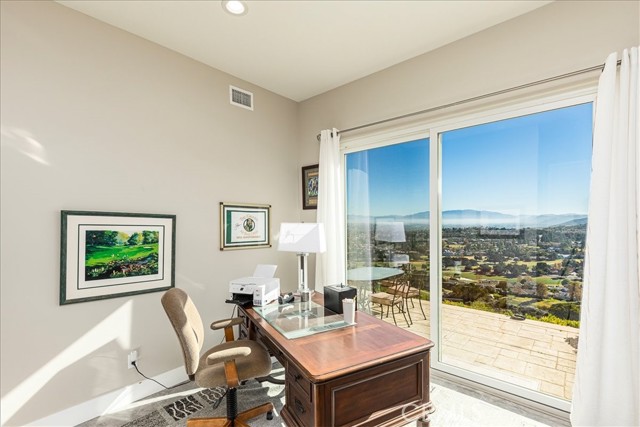 Detail Gallery Image 48 of 74 For 38000 via Vista Grande, Murrieta,  CA 92562 - 5 Beds | 5/2 Baths