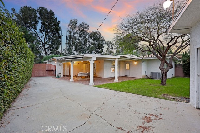 Detail Gallery Image 39 of 45 For 7333 via Rio Nido, Downey,  CA 90241 - 3 Beds | 3 Baths