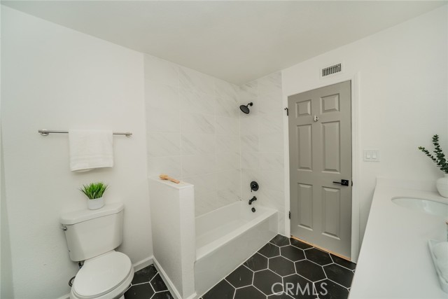 306 Felisa Court, Redlands CA: https://media.crmls.org/medias/4f9eb2e1-9538-4d63-b2c8-2db99368de17.jpg