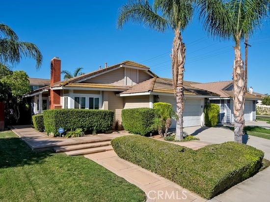 1894 Champlain Dr, Corona, CA 92878