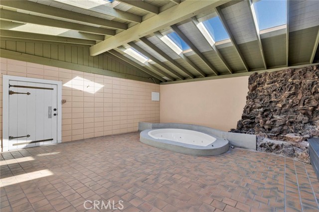 8732 Pico Avenue, Hesperia CA: https://media.crmls.org/medias/4f9f0264-8d8d-43df-94b0-d00bde2e9534.jpg