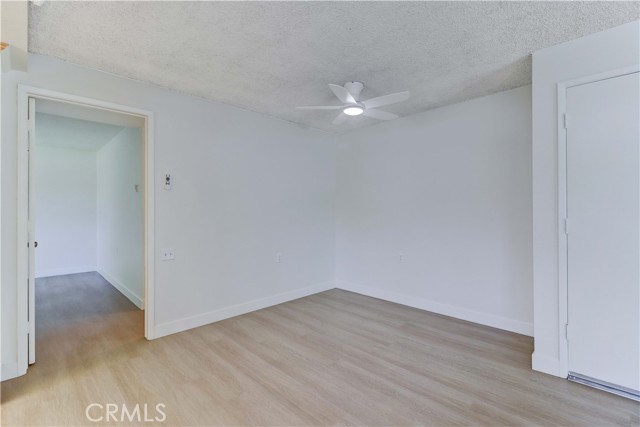 925 Ave Majorca, Laguna Woods CA: https://media.crmls.org/medias/4f9f9afb-5943-44c9-b864-21f1dc8beded.jpg