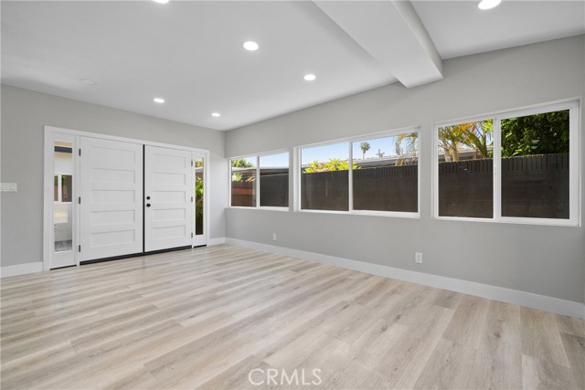 837 S Magnolia Avenue, Anaheim CA: https://media.crmls.org/medias/4fa0825b-dc46-4792-bc6a-f58204e3a43b.jpg