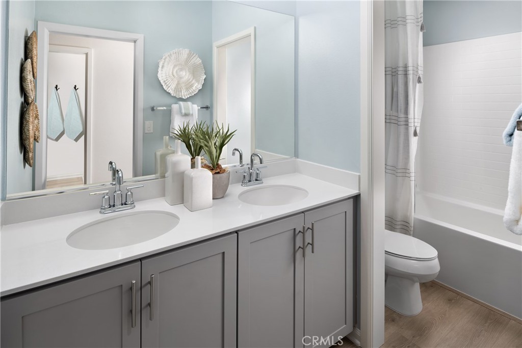 MLS #OC25157208 image #11