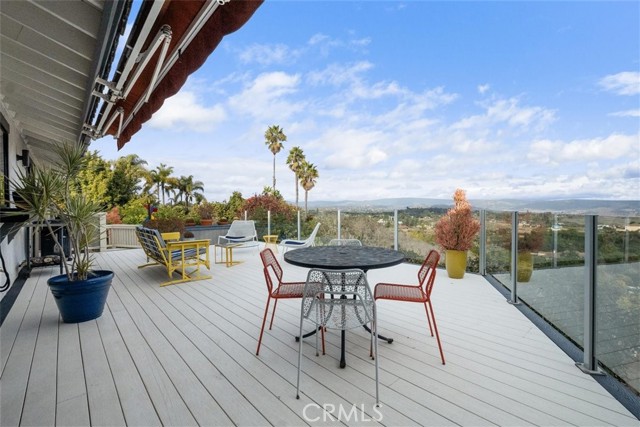 5088 San Jacinto Circle West, Fallbrook CA: https://media.crmls.org/medias/4fa12c87-5562-40b5-8995-260bbce70ab8.jpg