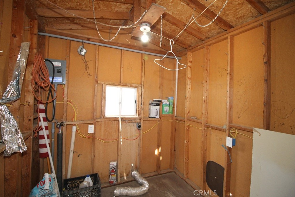 https://media.crmls.org/medias/4fa1a97a-27e8-427e-a7f0-7387d0edd67e.jpg?preset=X-Large
