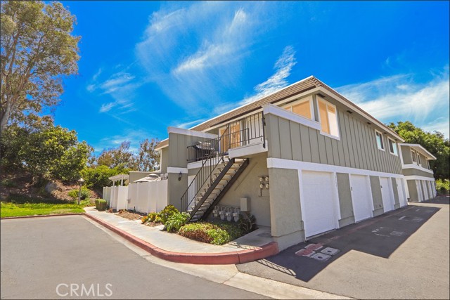 23068 Via Cereza, Mission Viejo CA: https://media.crmls.org/medias/4fa1e6ba-fd63-418a-8cf0-6cb8ce004150.jpg