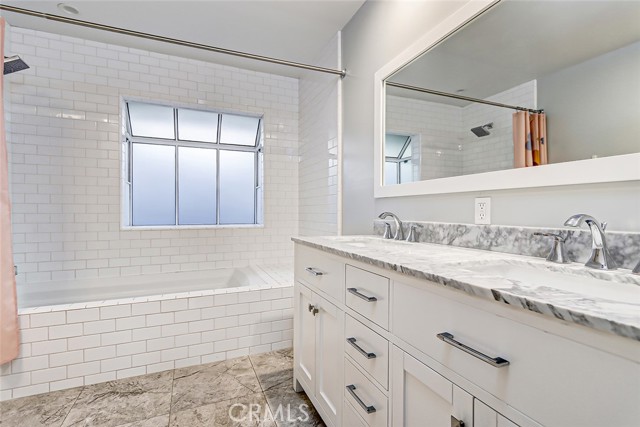 1241 11th Street, Manhattan Beach, California 90266, 3 Bedrooms Bedrooms, ,1 BathroomBathrooms,Residential,For Sale,11th,SB25024725