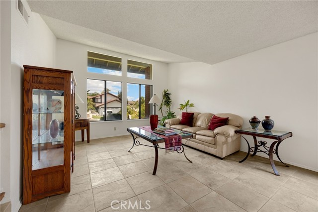 Detail Gallery Image 6 of 30 For 13234 La Quinta St, La Mirada,  CA 90638 - 5 Beds | 3 Baths