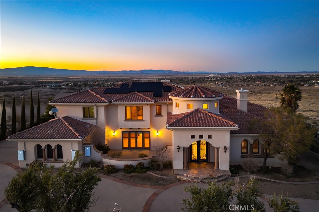 3803 Camino Hermanos