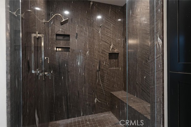 Detail Gallery Image 21 of 75 For 39290 Point, Bass Lake,  CA 93604 - 4 Beds | 5 Baths