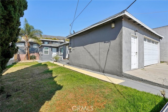 813 W Beach Avenue, Inglewood CA: https://media.crmls.org/medias/4fa32477-6350-4e25-9140-bec8c5412df9.jpg
