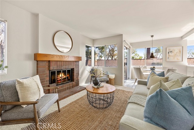 13639 Meadow Crest Drive, Chino Hills CA: https://media.crmls.org/medias/4fa3e0c8-bd09-4965-bb41-944570dd0655.jpg