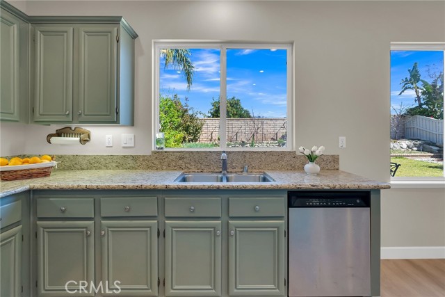 Detail Gallery Image 18 of 52 For 1645 Valley Falls Ave, Redlands,  CA 92374 - 3 Beds | 2/1 Baths