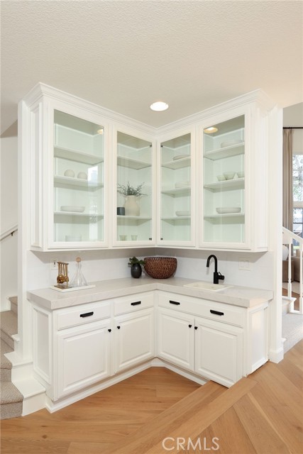 Detail Gallery Image 9 of 23 For 1827 Port Westbourne Pl, Newport Beach,  CA 92660 - 4 Beds | 3 Baths