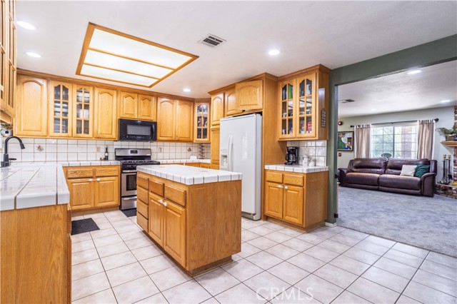 Detail Gallery Image 32 of 43 For 32924 Acklins, Acton,  CA 93510 - 4 Beds | 2 Baths